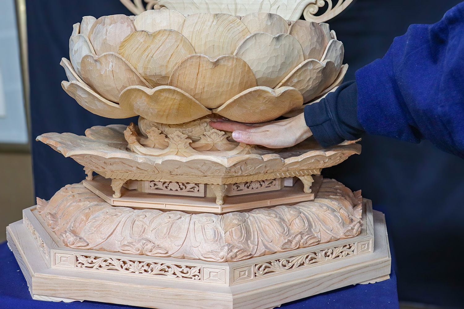 仏師_鹿取千恵_阿弥陀如来像の蓮華座02